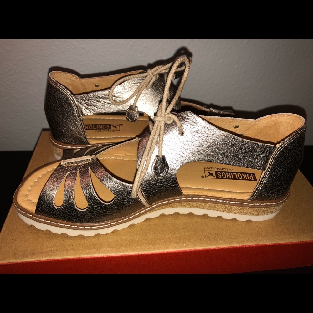 Pikolinos Alcudia sandal - Stone.